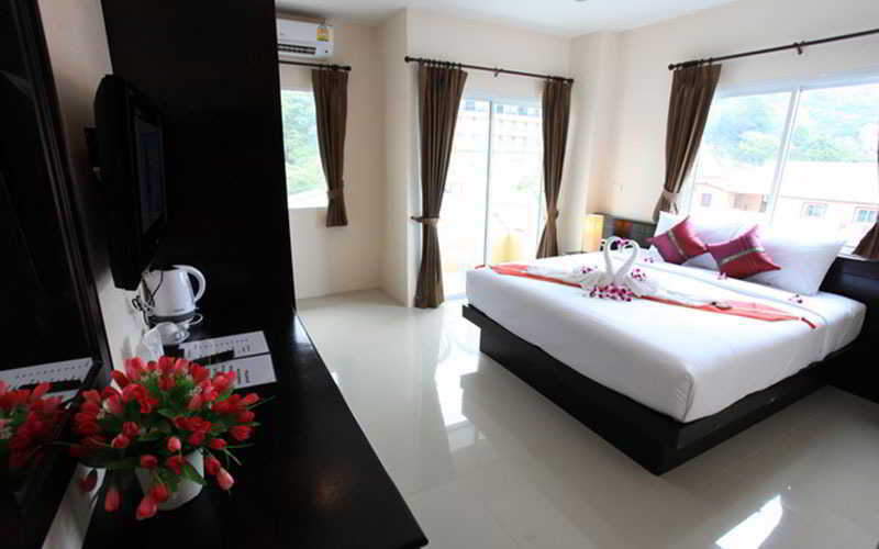 88 Hotel Patong Extérieur photo